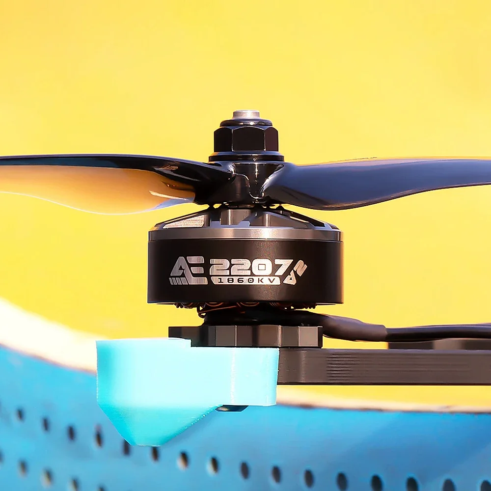 4 قطع محركات AxisFlying AE2207 - مراجعة 5 Inch Propeller وسعره
